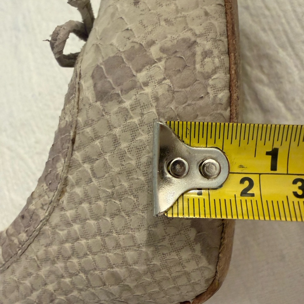 BCBGMaxAzria Gray Snakeskin Print Heels size 7 . Animal Print Stiletto Pumps - Picture 11 of 11